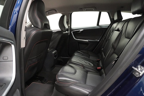 Volvo V60 14 of 25