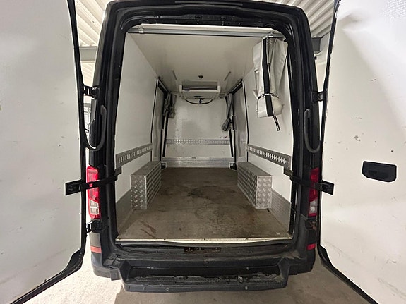 Volkswagen Crafter 12 of 14
