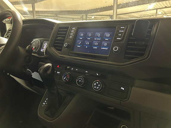 Volkswagen Crafter 7 of 14
