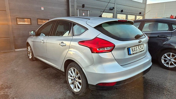 Ford Focus 5 of 14