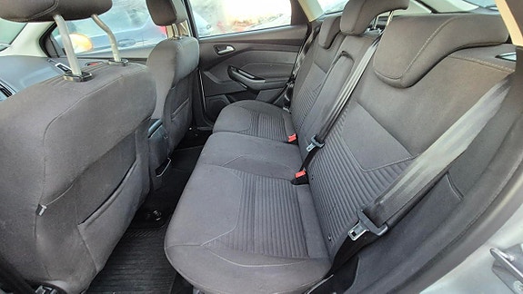 Ford Focus 12 of 14