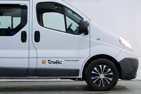 Renault Trafic 4 of 5