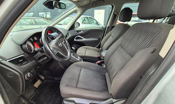 Opel Zafira Tourer 12 of 15
