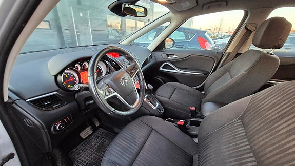 Opel Zafira Tourer 7 of 15