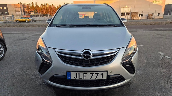 Opel Zafira Tourer 3 of 5