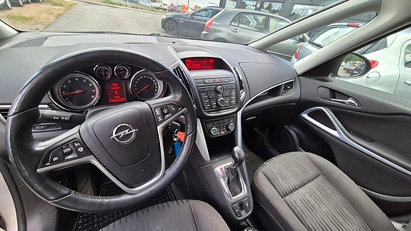 Opel Zafira Tourer 13 of 15