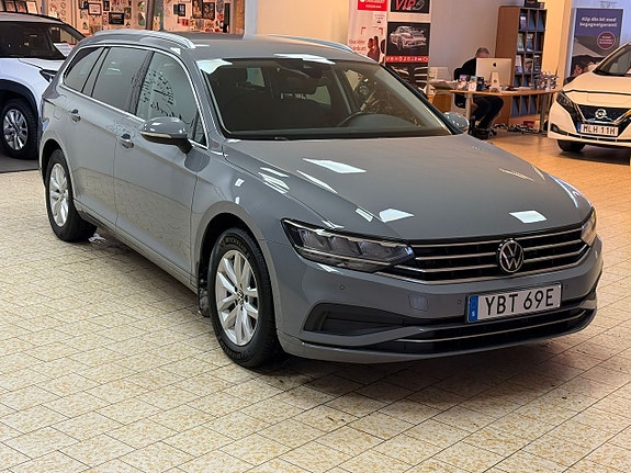 Volkswagen Passat 9 of 28