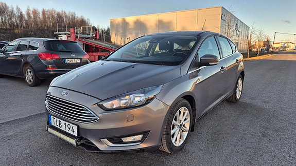 Ford Focus 2 of 10