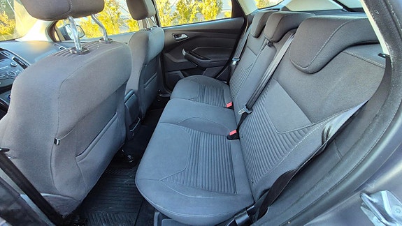 Ford Focus 9 of 10