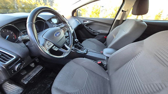 Ford Focus 8 of 10