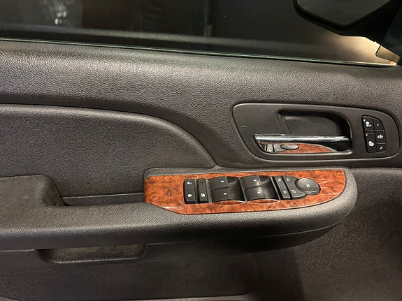 Chevrolet Avalanche 14 of 22