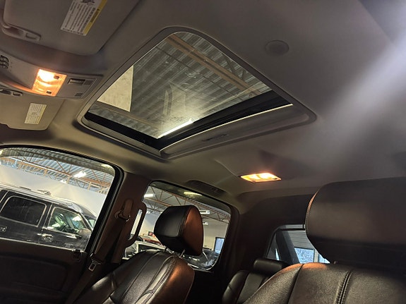 Chevrolet Avalanche 17 of 22