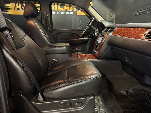 Chevrolet Avalanche 21 of 22