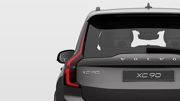 Volvo XC90 13 of 24