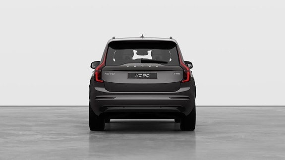 Volvo XC90 18 of 24
