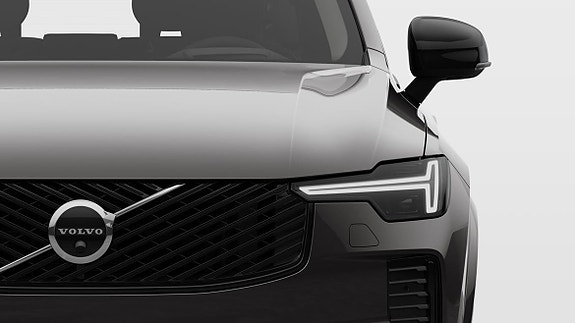 Volvo XC90 11 of 24
