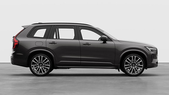 Volvo XC90 7 of 24
