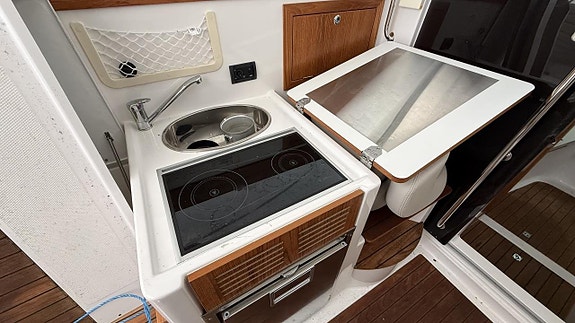 Aquador 25HT / Mercruiser 4,5l -20 RESERVERAD 3 of 5