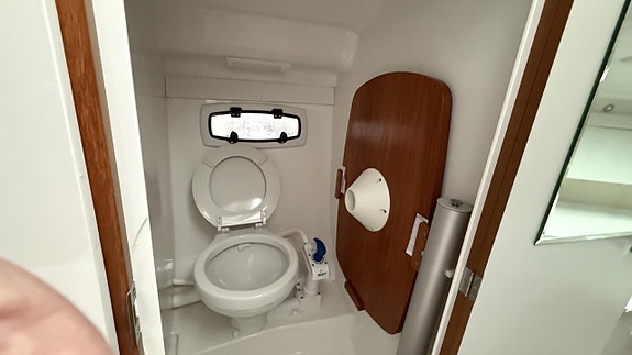 Aquador 25HT / Mercruiser 4,5l -20 RESERVERAD 5 of 5