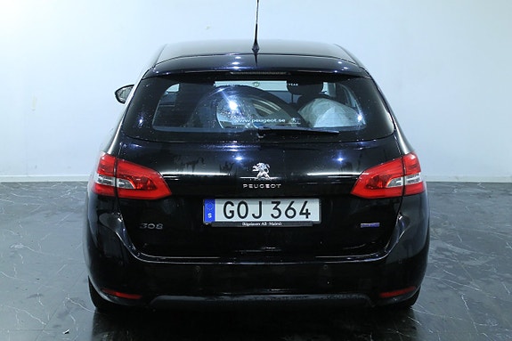 Peugeot 308 SW 6 of 9