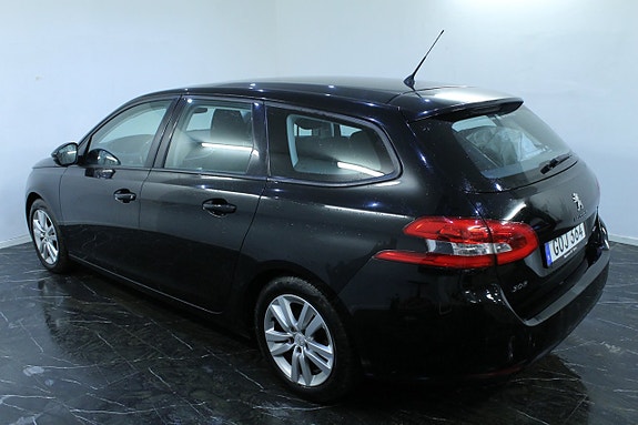 Peugeot 308 SW 5 of 9
