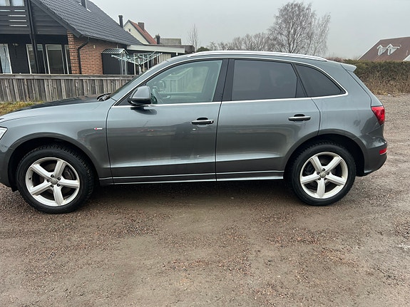 Audi Q5 2 of 6