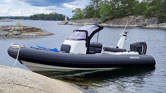 -20 Brig 670 Evinrude G2 150hk