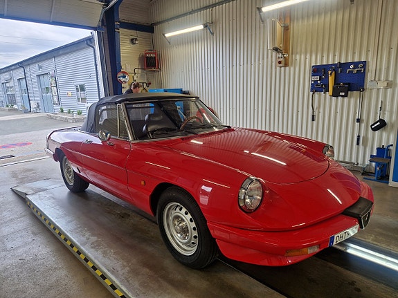Alfa Romeo Spider 26 of 27