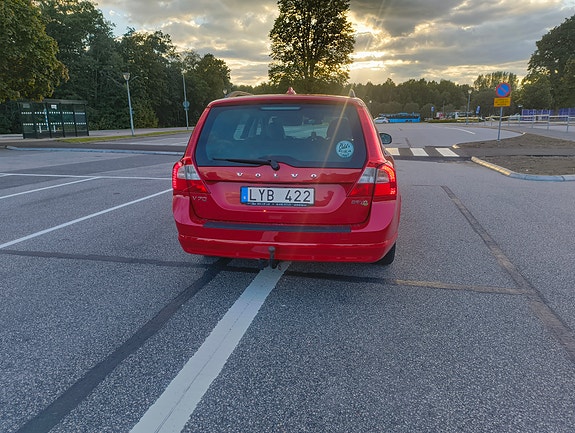 Volvo V70 8 of 12