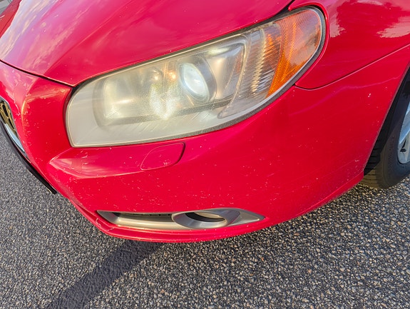 Volvo V70 3 of 12
