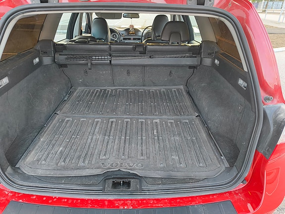 Volvo V70 9 of 12