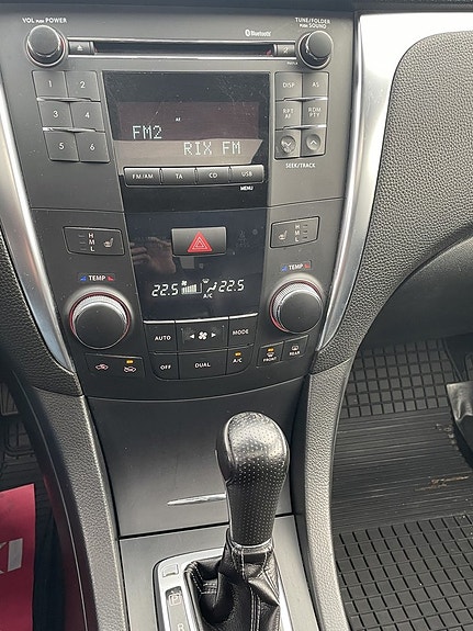 Suzuki Kizashi 4 of 5