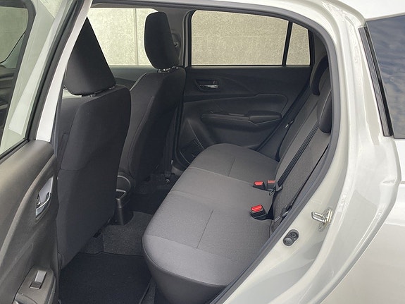 Suzuki Swift 5 of 7