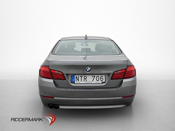 BMW 523i 6 of 29