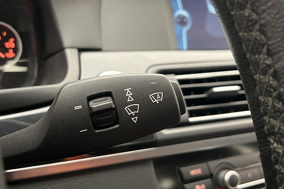 BMW 523i 15 of 29