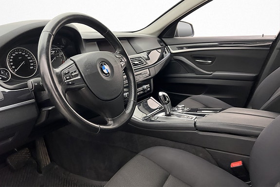 BMW 523i 9 of 29