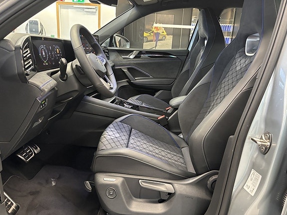 Volkswagen Tiguan 10 of 15
