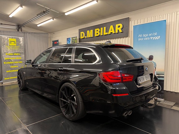 BMW 520d 3 of 5