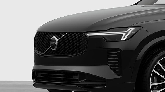 Volvo XC90 11 of 23