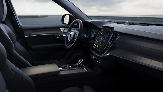 Volvo XC90 19 of 23