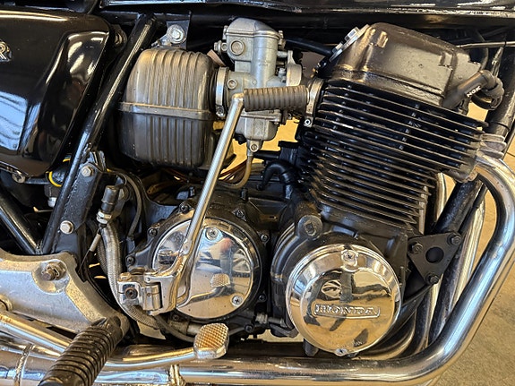 Honda CB 750 Four Super Sport 9 of 18