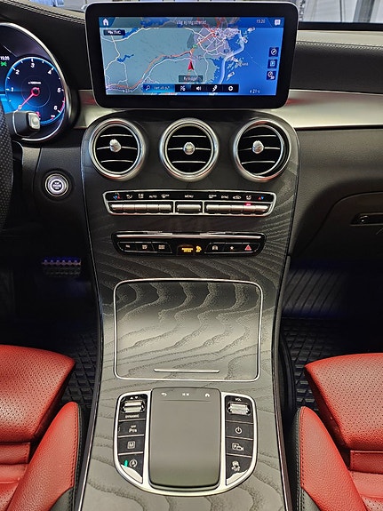 Mercedes-Benz GLC400 d 23 of 26