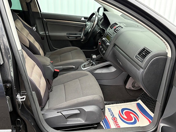 Volkswagen Golf V 12 of 15