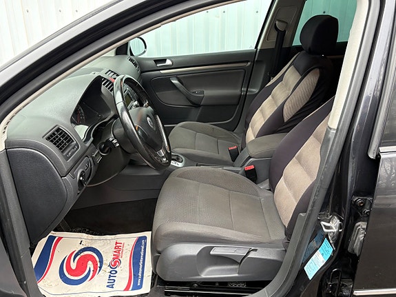 Volkswagen Golf V 9 of 15