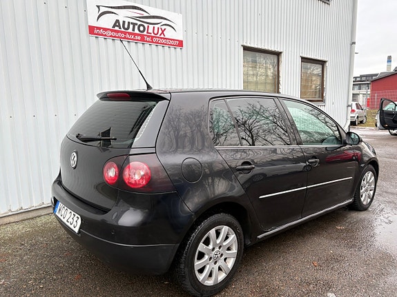 Volkswagen Golf V 6 of 15