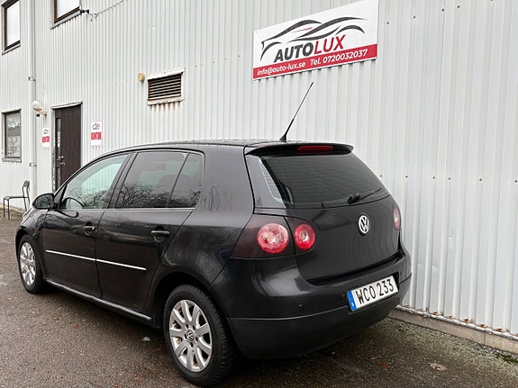 Volkswagen Golf V 4 of 15
