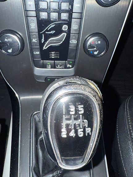 Volvo V40 10 of 13