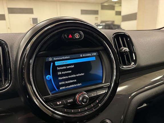 MINI Countryman Cooper 9 of 18