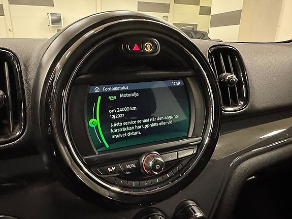 MINI Countryman Cooper 11 of 18