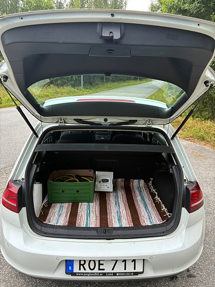 Volkswagen e-Golf VII 8 of 10